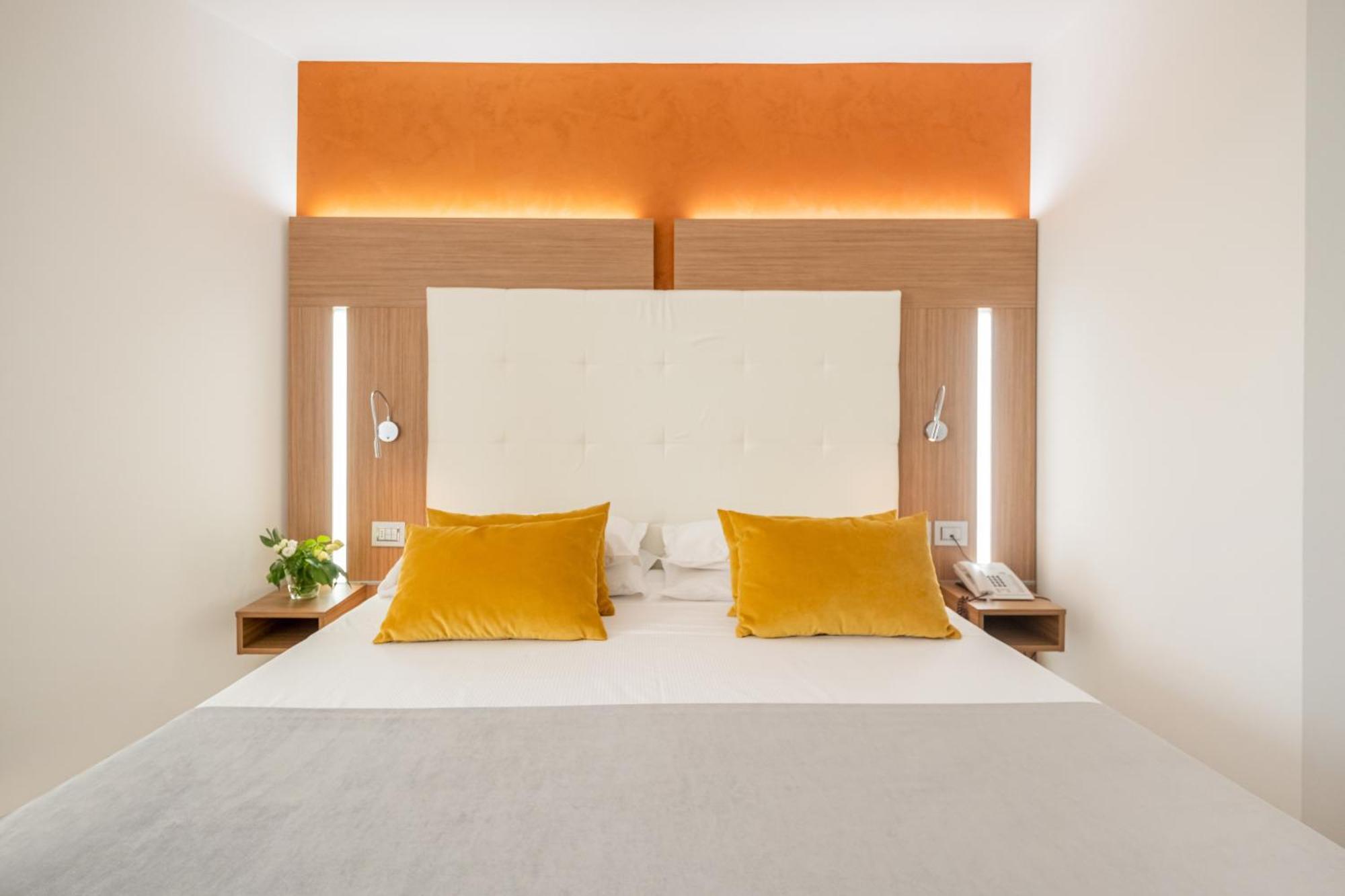 Kriss Internazionale Hotel บาร์โดลิโน ภายนอก รูปภาพ