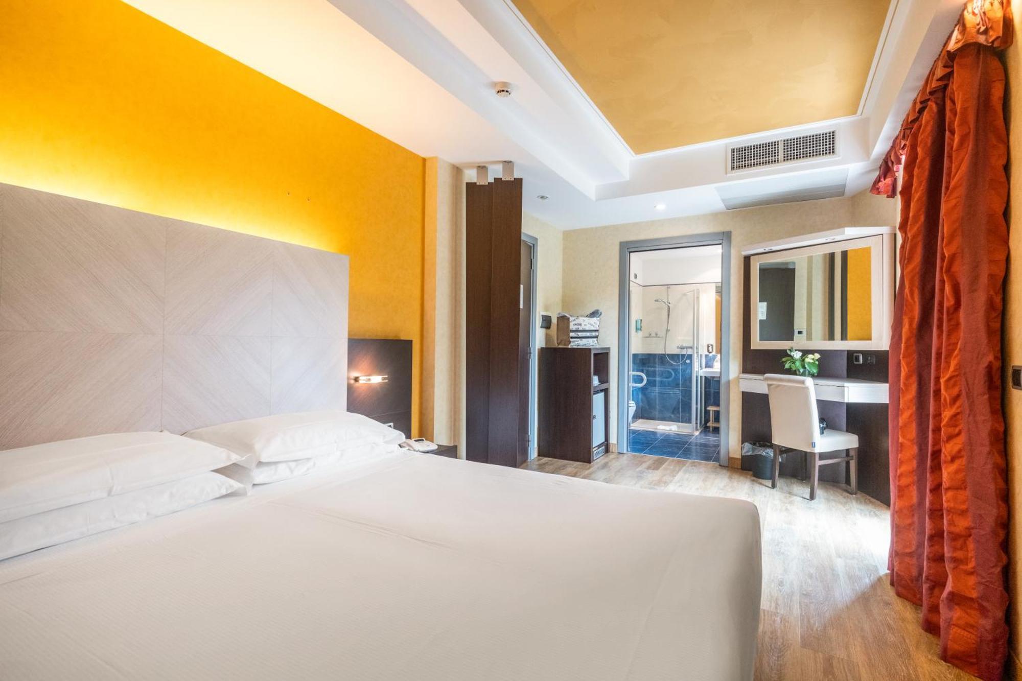Kriss Internazionale Hotel บาร์โดลิโน ภายนอก รูปภาพ